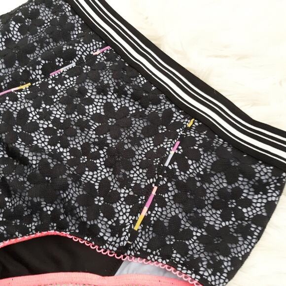 VS High Waisted Lace Bikini Bottom - Picture 2 of 6